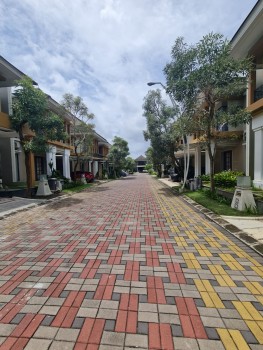 Rumah Mewah Dalam Perumahan Vasana Residence Jalan Kaliurang Sleman Yogyakarta